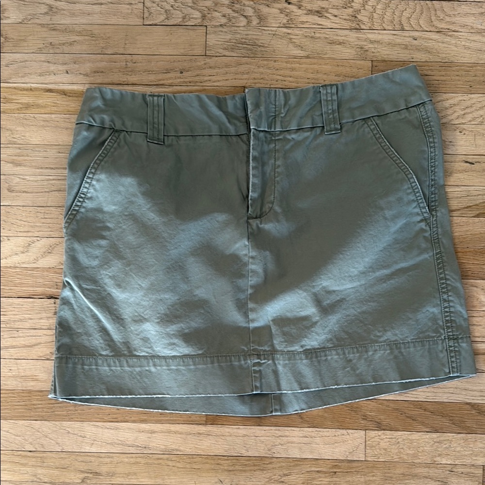Gap Favorite Chino Mini Skirt